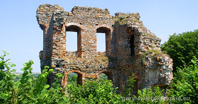 Ruiny zamku w Międzygórzu